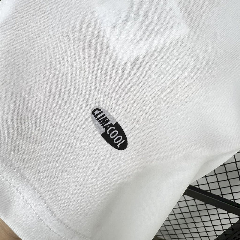 Camisa do Real Madrid Retrô 2005/06 Home