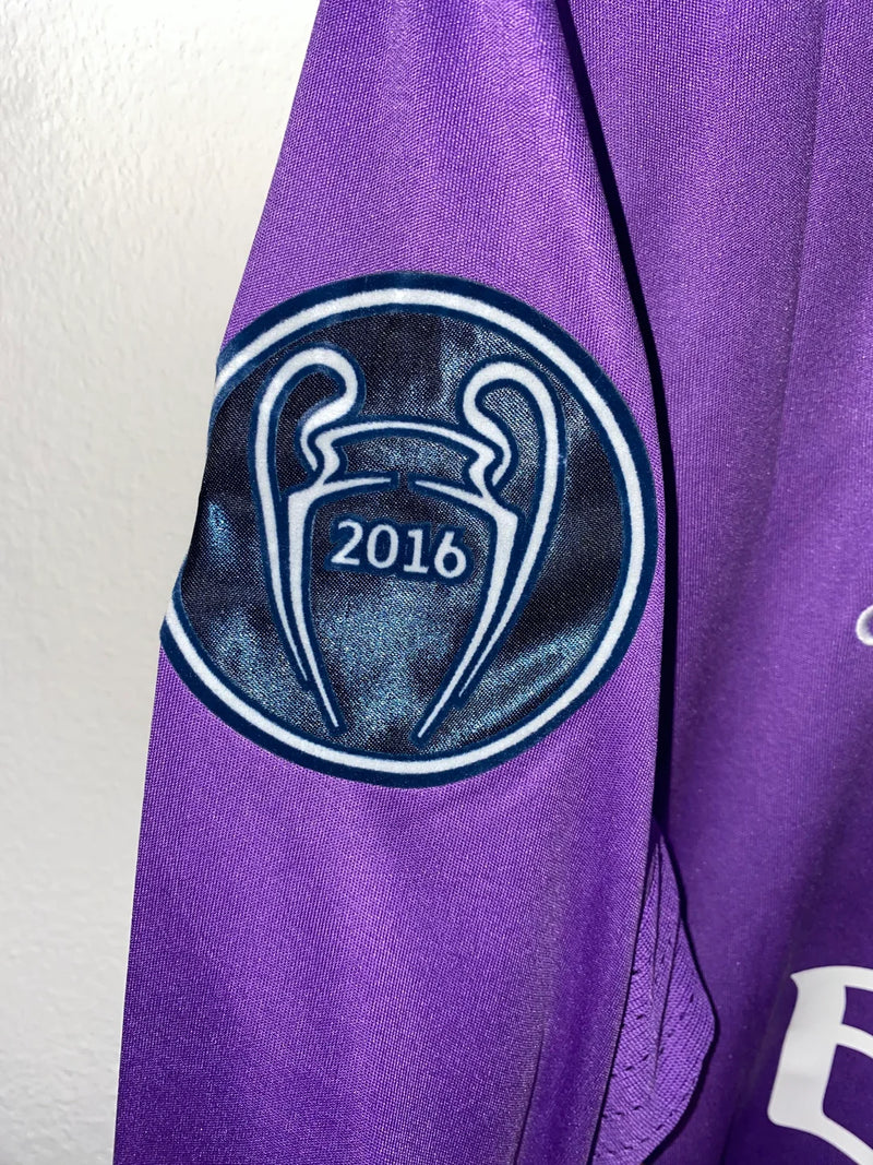 Camisa Cristiano Ronaldo Real Madrid 2017 Legend