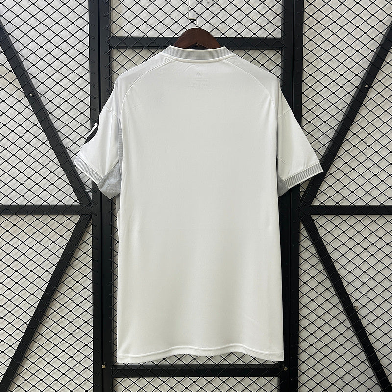 25∕26 Real Madrid home