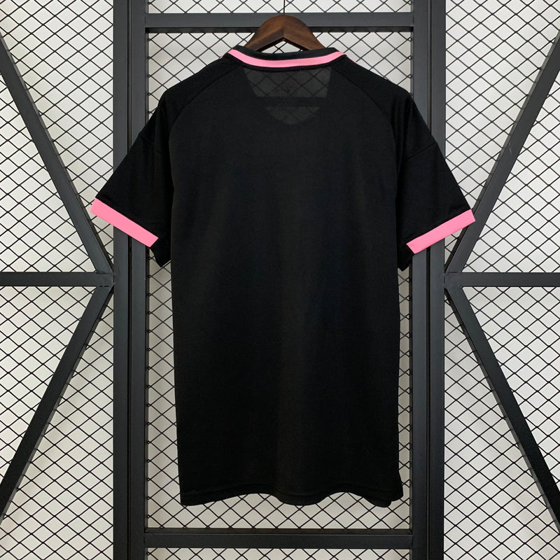 Camisa Real Madrid 25/26 Special Edition - Rosa e Preto