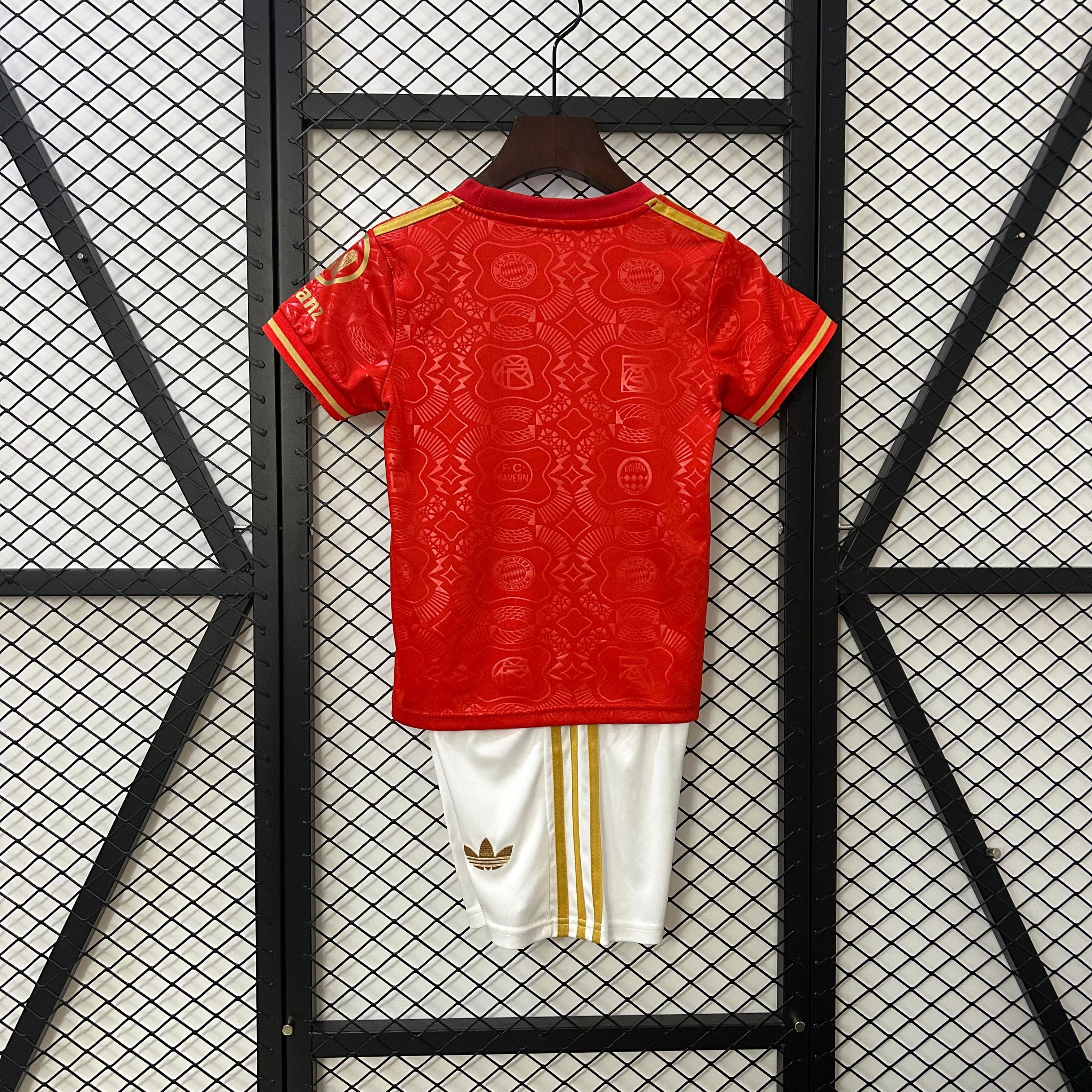 Infantil Bayern 25/26 125th Anniversary